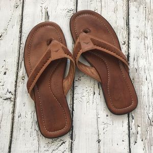 Tommy Bahama men’s Brown leather sandals 13